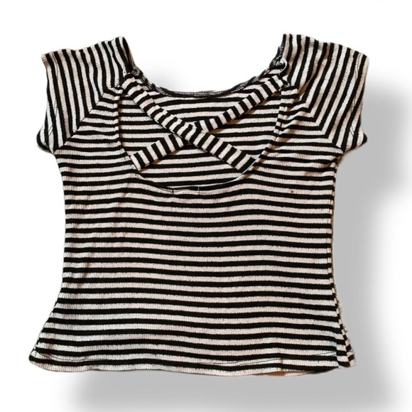 Tops - Elegant Black and White Striped Crop Top with Crossed Back Design